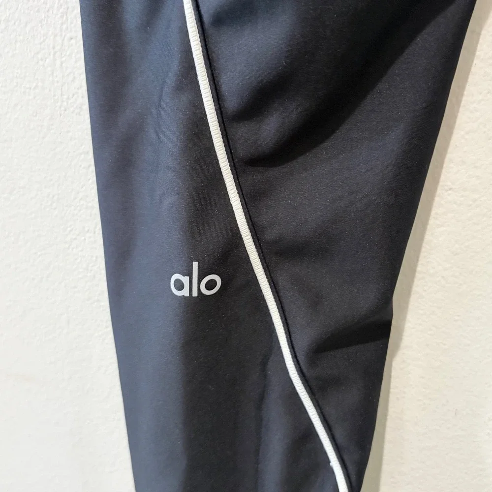ALO Yoga good preowned